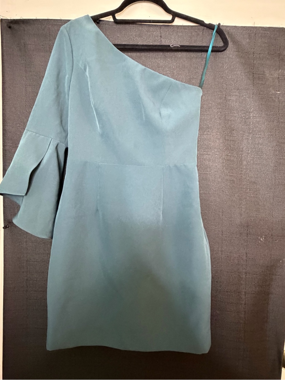 Milly One-Shoulder Teal‎ Shift Dress with Ruffle Sleeve
